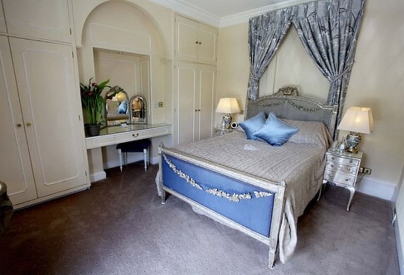 小型套房, French Horn