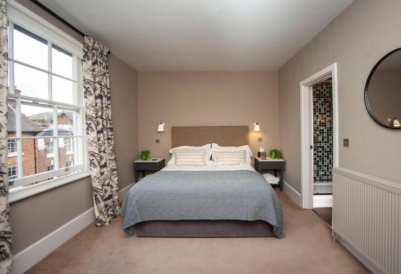 Номер Стандарт, The Grosvenor Arms