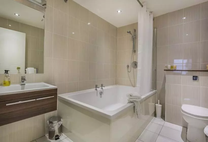 デラックスルーム, The Admiral Rodney Hotel, Horncastle, Lincolnshire