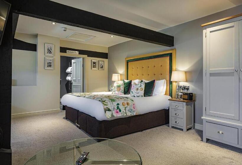 Quarto Deluxe, The Castle Hotel, Conwy, North Wales