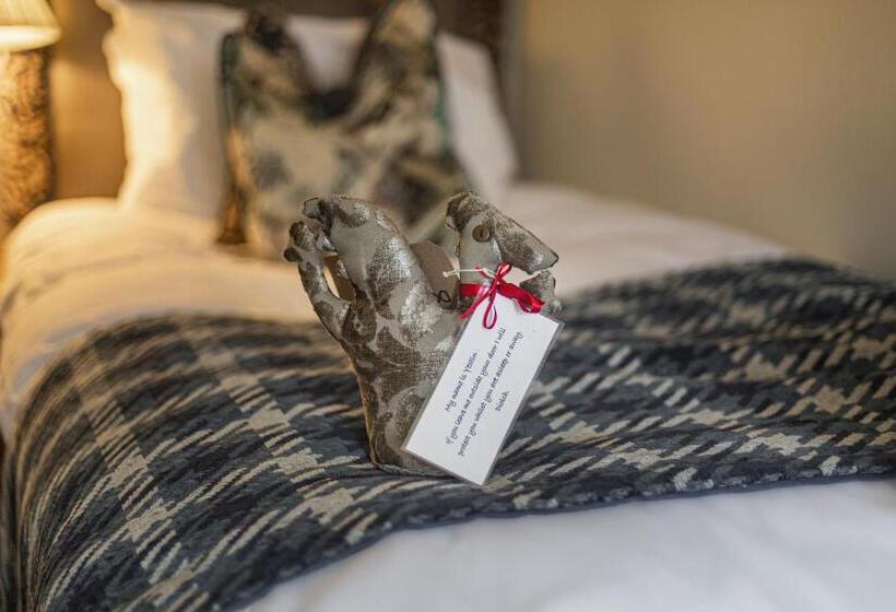 Standard Yhden Hengen Huone, The Castle Hotel, Conwy, North Wales