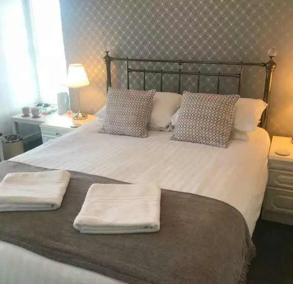 スタンダードルーム, Rooms At The Highcliffe