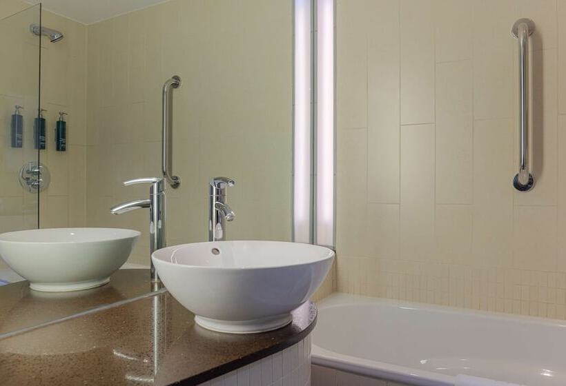 豪华房间, Doubletree By Hilton London Heathrow Airport