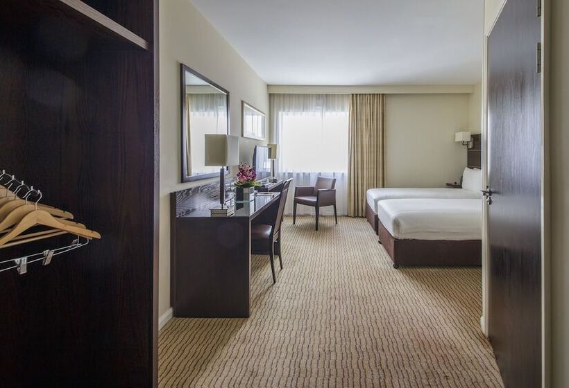 适合残疾人使用的标准间, Doubletree By Hilton London Heathrow Airport