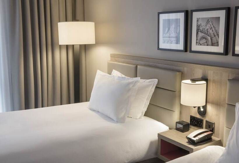 带观景的标准间, Hilton Garden Inn Manchester Emirates Old Trafford