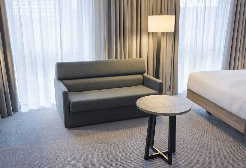 适合残疾人士使用的带双人床的标准间, Hilton Garden Inn Manchester Emirates Old Trafford