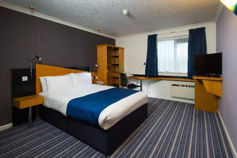 اتاق استاندارد برای معلولان, Holiday Inn Express Stafford, An Ihg