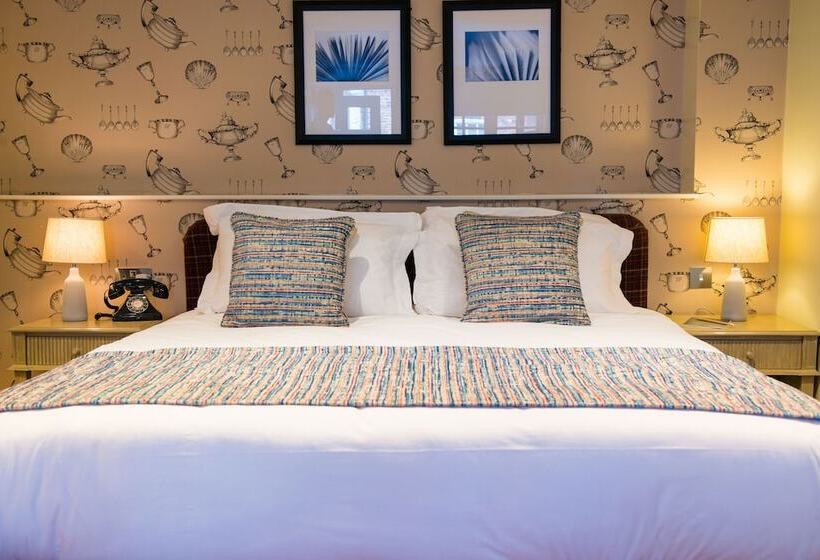 Номер Стандарт, Judge S Lodging