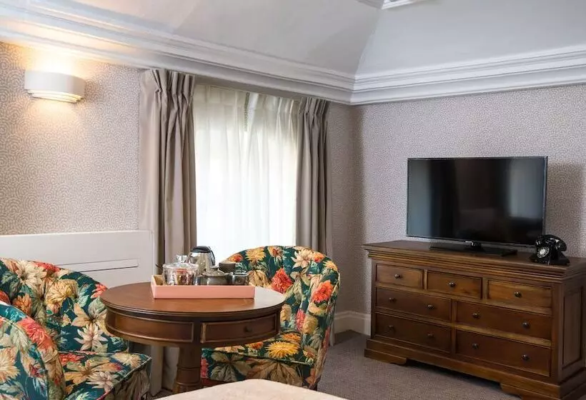 اتاق اجرایی, Judge S Lodging
