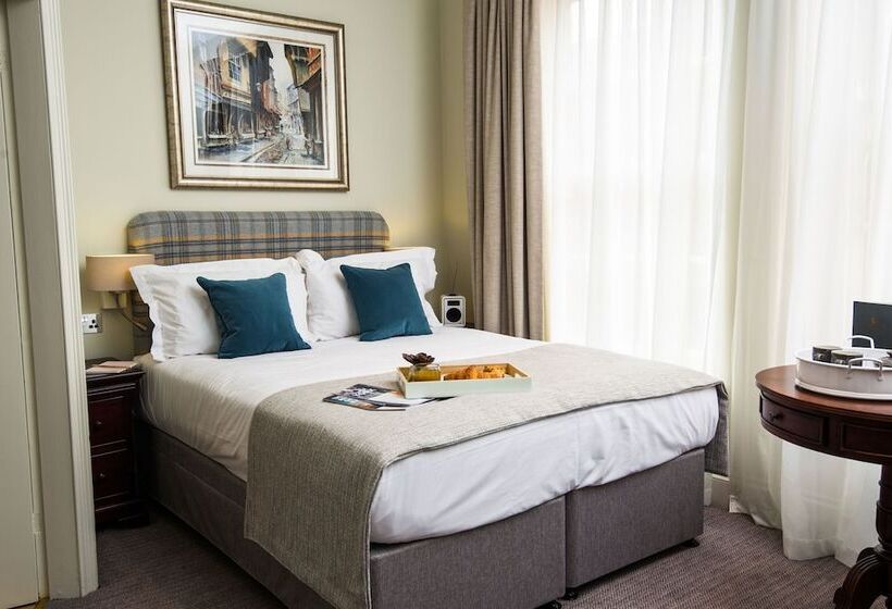 Номер Стандарт, Judge S Lodging