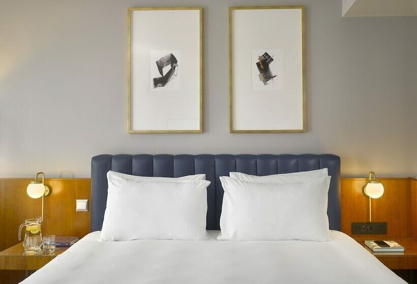 Номер Стандарт Вид на Сад, Miiro Templeton Garden