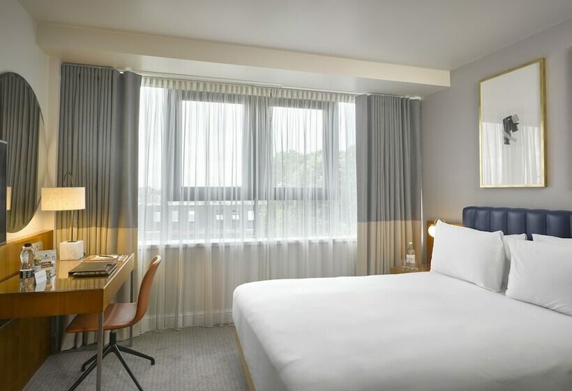 Номер Стандарт Вид на Сад, Miiro Templeton Garden