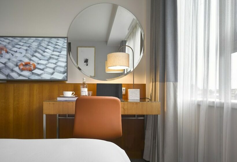 Номер Стандарт Вид на Сад, Miiro Templeton Garden