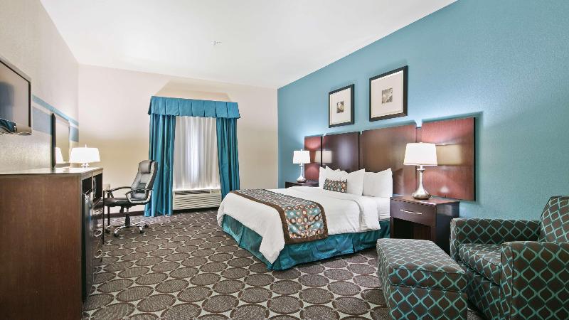 Номер Deluxe, Macdonald Kilhey Court
