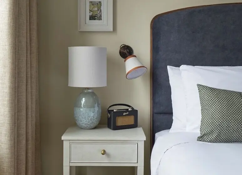 Classic Room, Miiro Templeton Garden