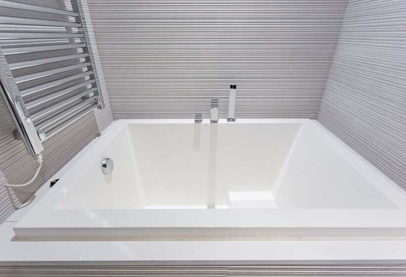 Номер Executive, Murrayfield