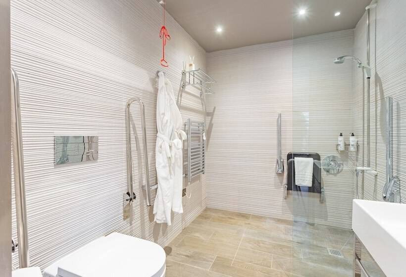 Семейный Номер, Murrayfield