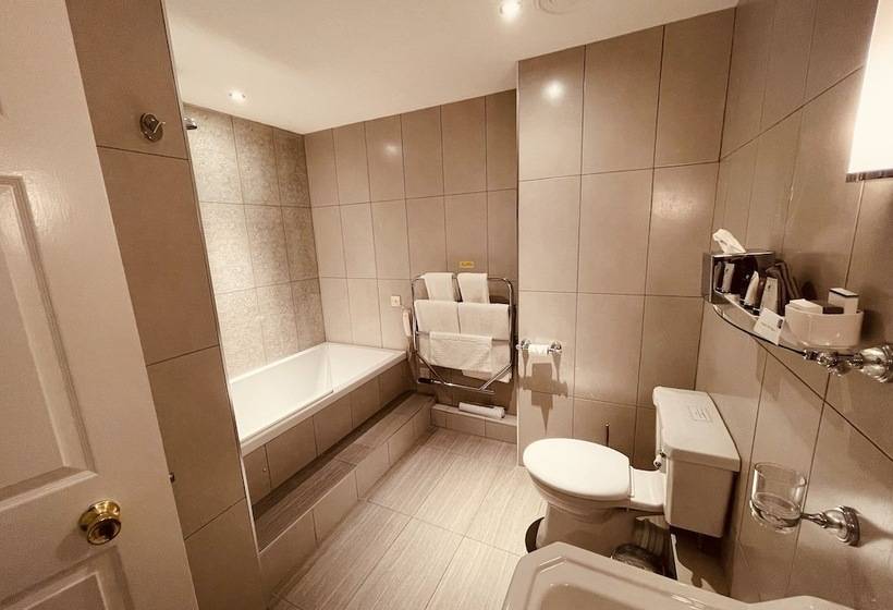 스탠다드 룸, Nuthurst Grange Country House