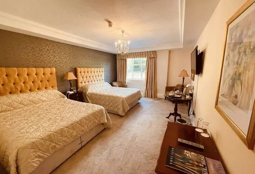 ファミリールーム, Nuthurst Grange Country House