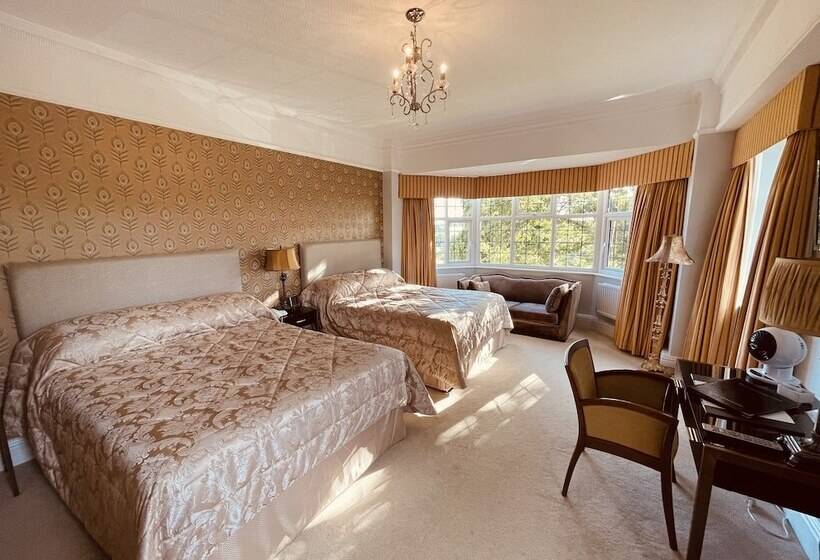 Семейный Номер, Nuthurst Grange Country House