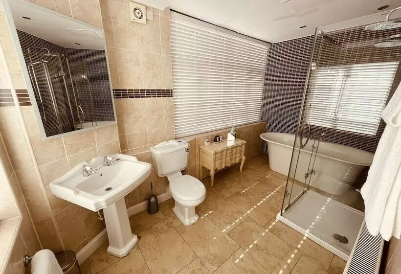 デラックスルーム, Nuthurst Grange Country House