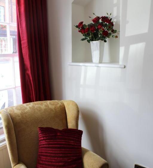 חדר סטנדרט, The Lion