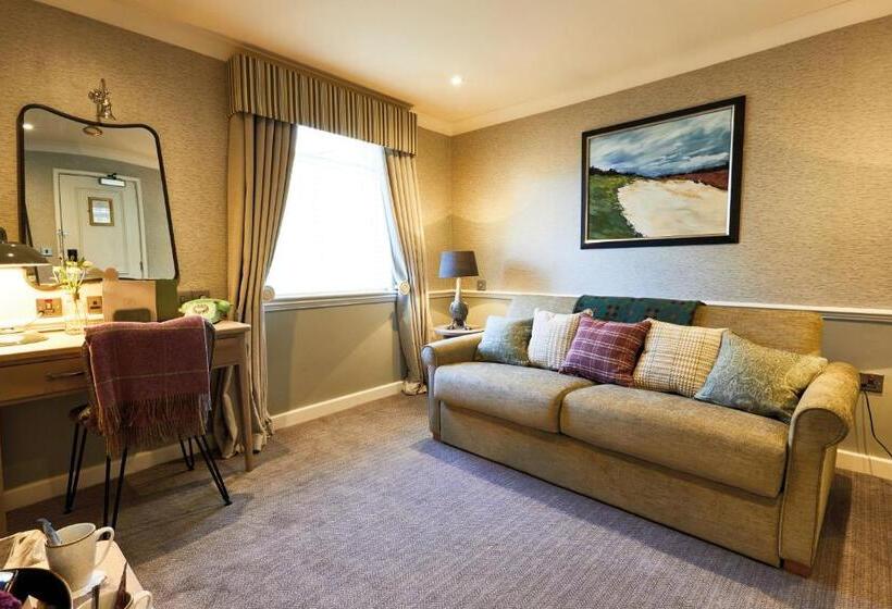 جناح, The Millstone, Mellor