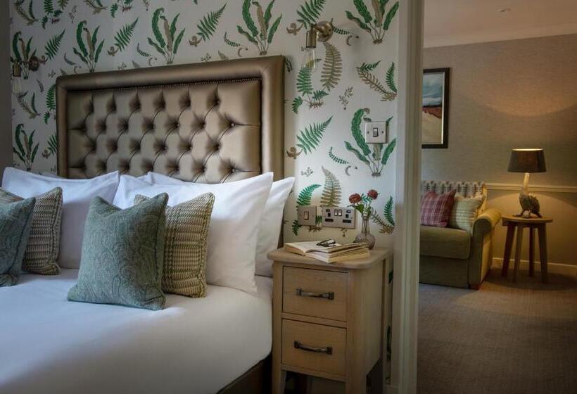 جناح, The Millstone, Mellor