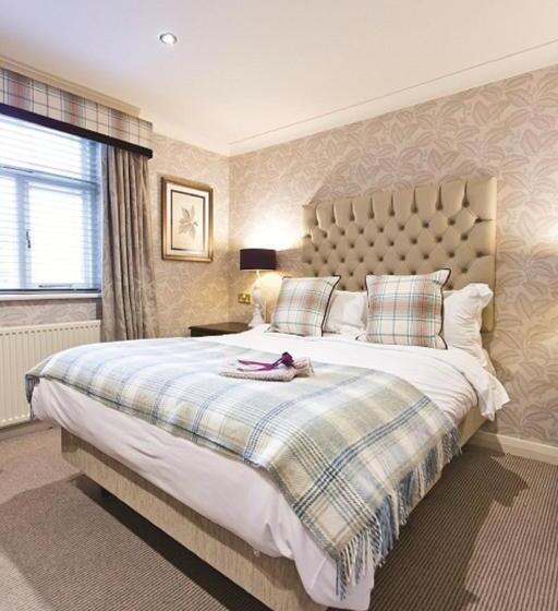 غرفة قياسية, The Millstone, Mellor