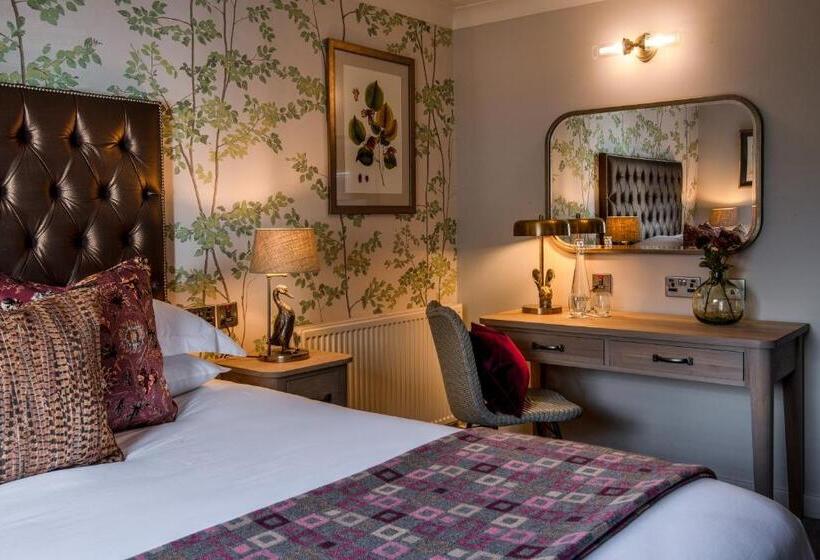 غرفة قياسية, The Millstone, Mellor