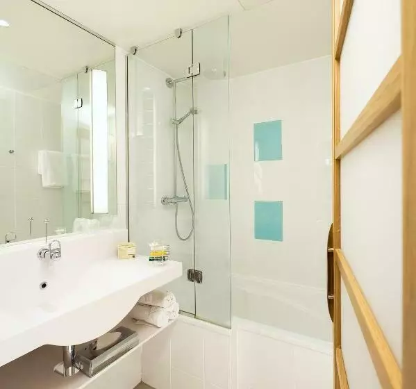اتاق استاندارد با تخت دوبل, Novotel Manchester West