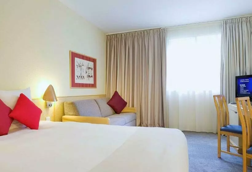 اتاق استاندارد با تخت دوبل, Novotel Manchester West