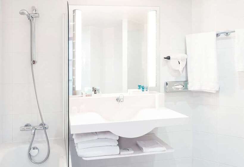 غرفة قياسية, Novotel Manchester West