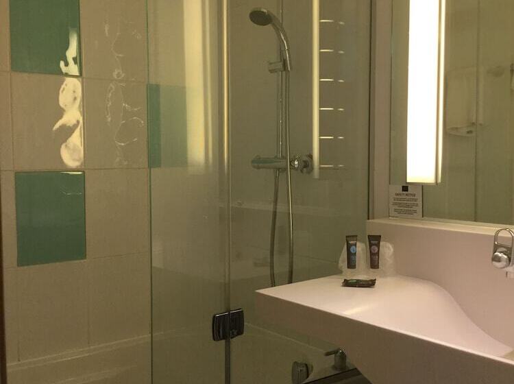 חדר סטנדרט מיטה זוגית, Novotel Manchester West