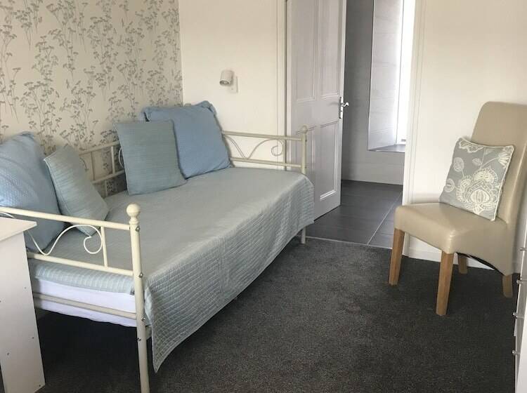 Номер Стандарт, Rooms At The Highcliffe