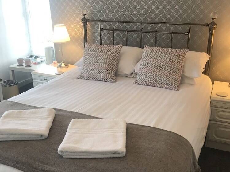 Номер Стандарт, Rooms At The Highcliffe