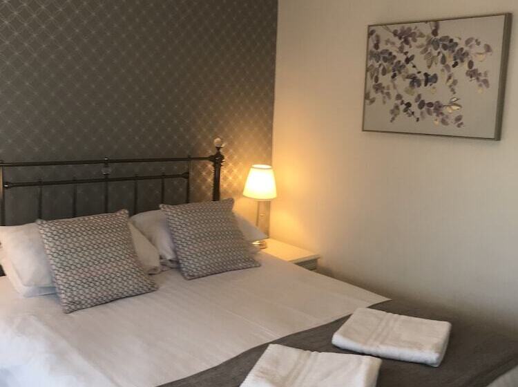 标准间, Rooms At The Highcliffe