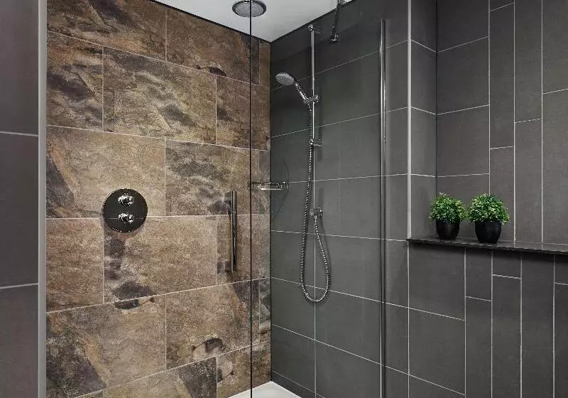 اتاق لوکس با تخت بزرگ, Doubletree By Hilton Hotel Sheffield Park