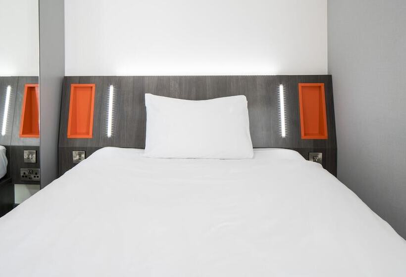 Номер Стандарт, Easyhotel Reading