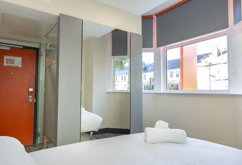 Номер Стандарт, Easyhotel Reading