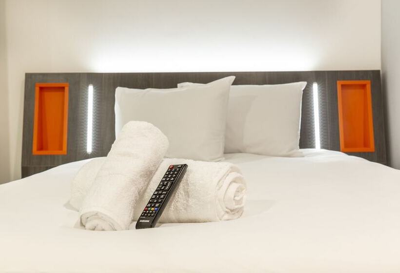 Номер Стандарт, Easyhotel Reading