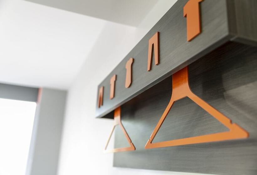 Номер Стандарт, Easyhotel Reading