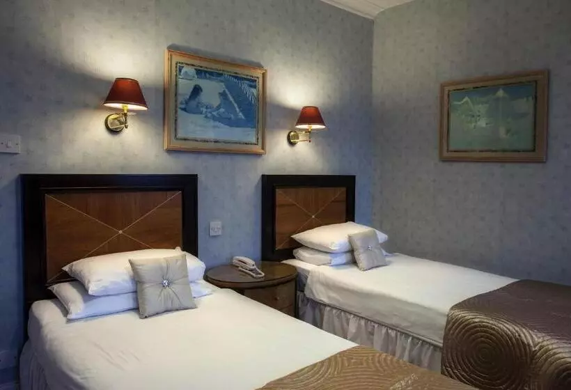 スタンダードルーム, The Savoy Hotel Adults Only