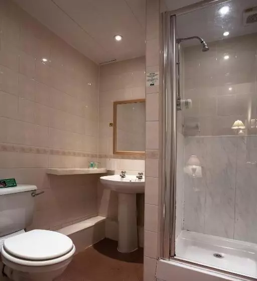 ファミリールーム, The Savoy Hotel Adults Only