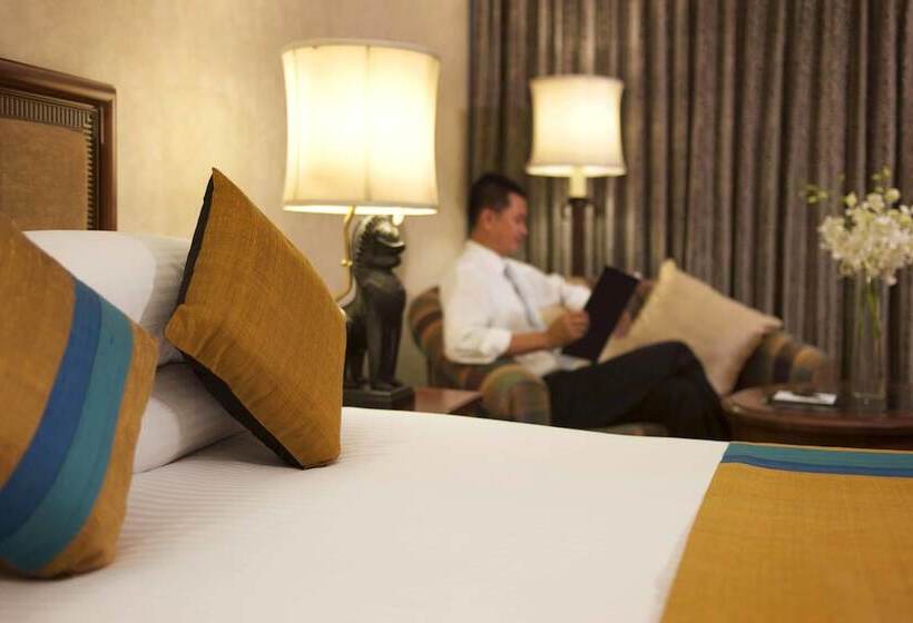 חדר קלאב, The Great Duke Phnom Penh