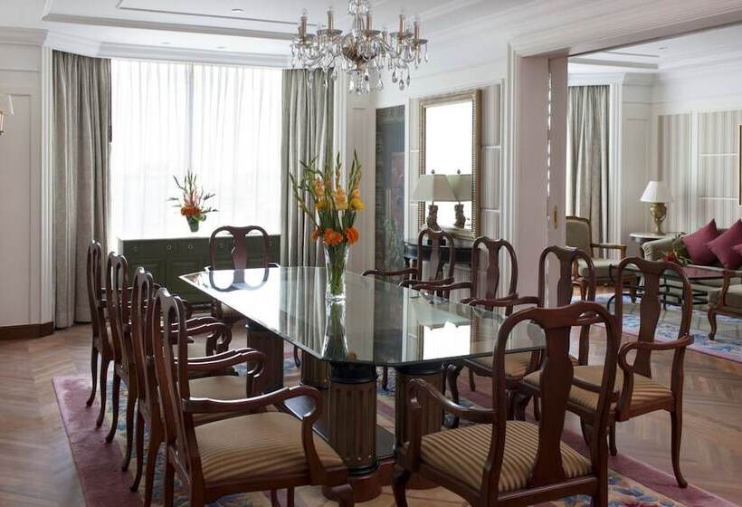 סוויטה מלכותית, The Great Duke Phnom Penh