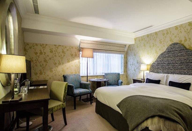 行政房间, The Wood Norton