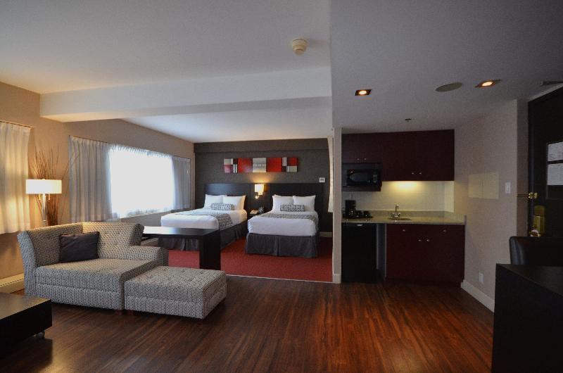 جناح, Armon Plaza Montreal Airpt, Trademark Collection By Wyndham