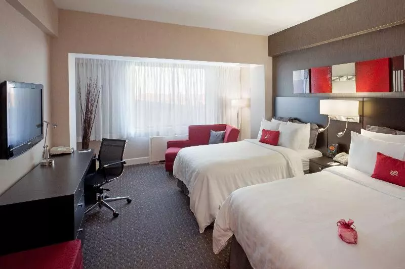 اتاق استاندارد, Armon Plaza Montreal Airpt, Trademark Collection By Wyndham