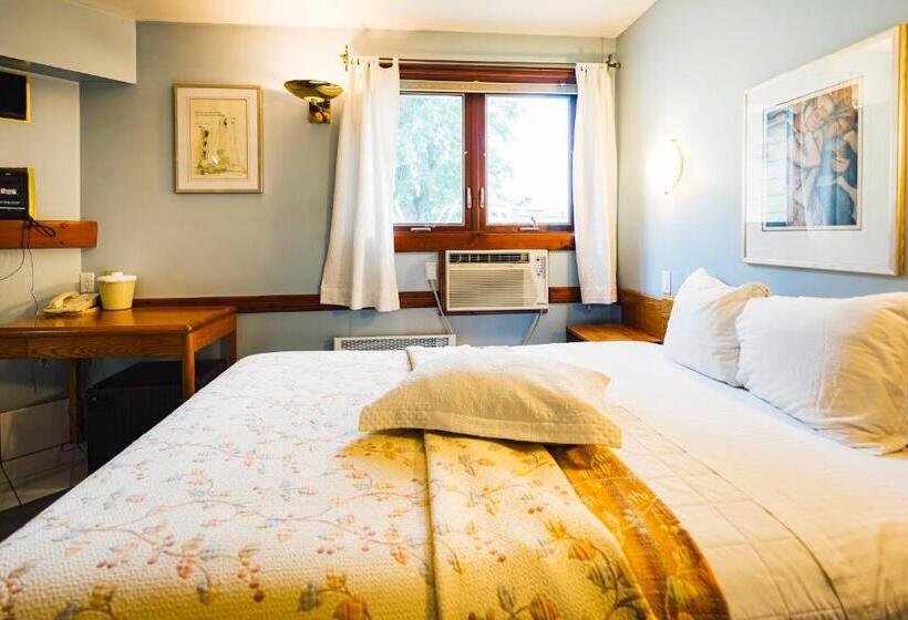 Номер Стандарт с Гидромассажем, Auberge Harris